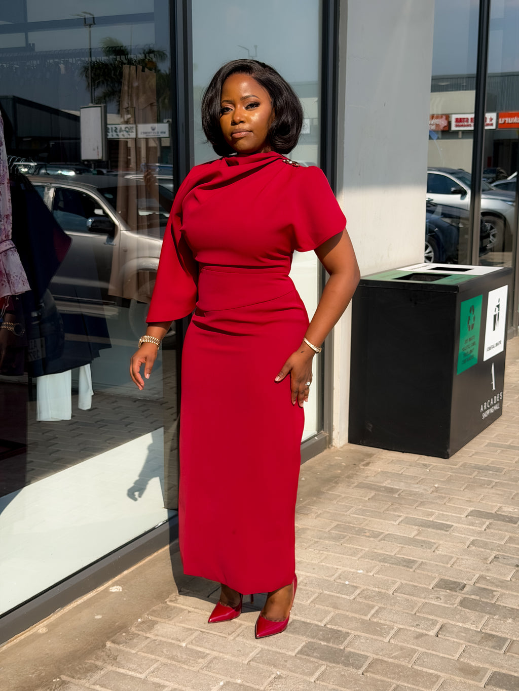 Posh Red Shoulder Detailed Dress