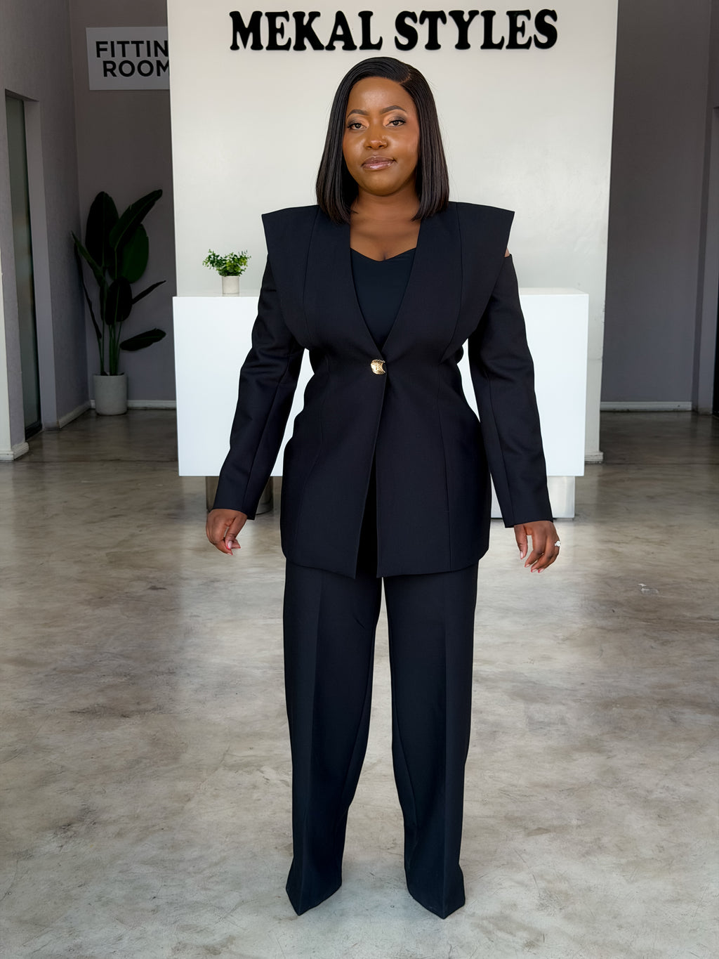 Shouldered CutOut Suit