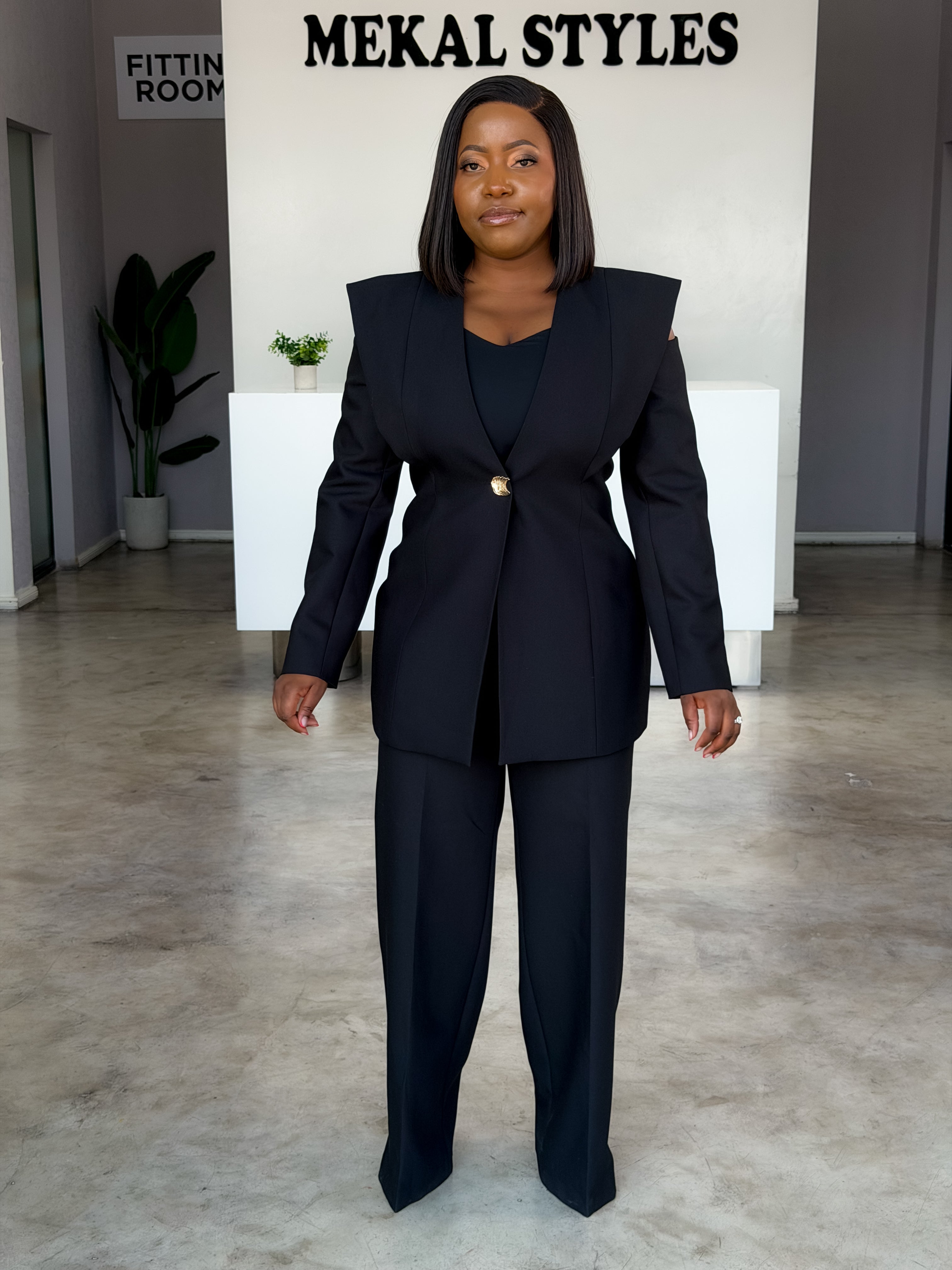 Shouldered CutOut Suit