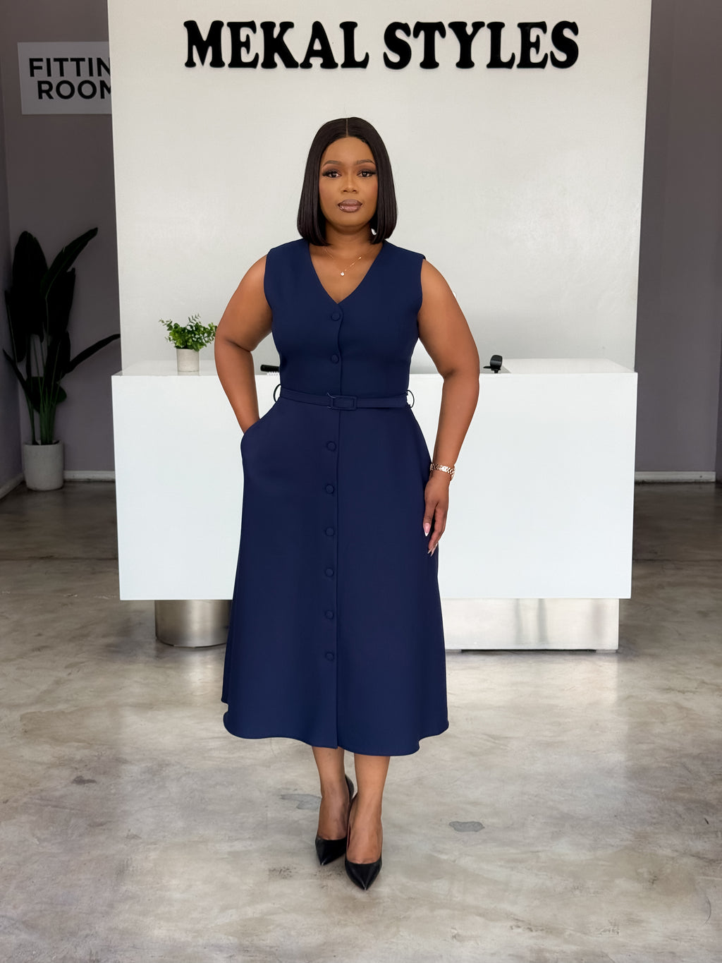 Sleeveless Buttoned Belted Dresses