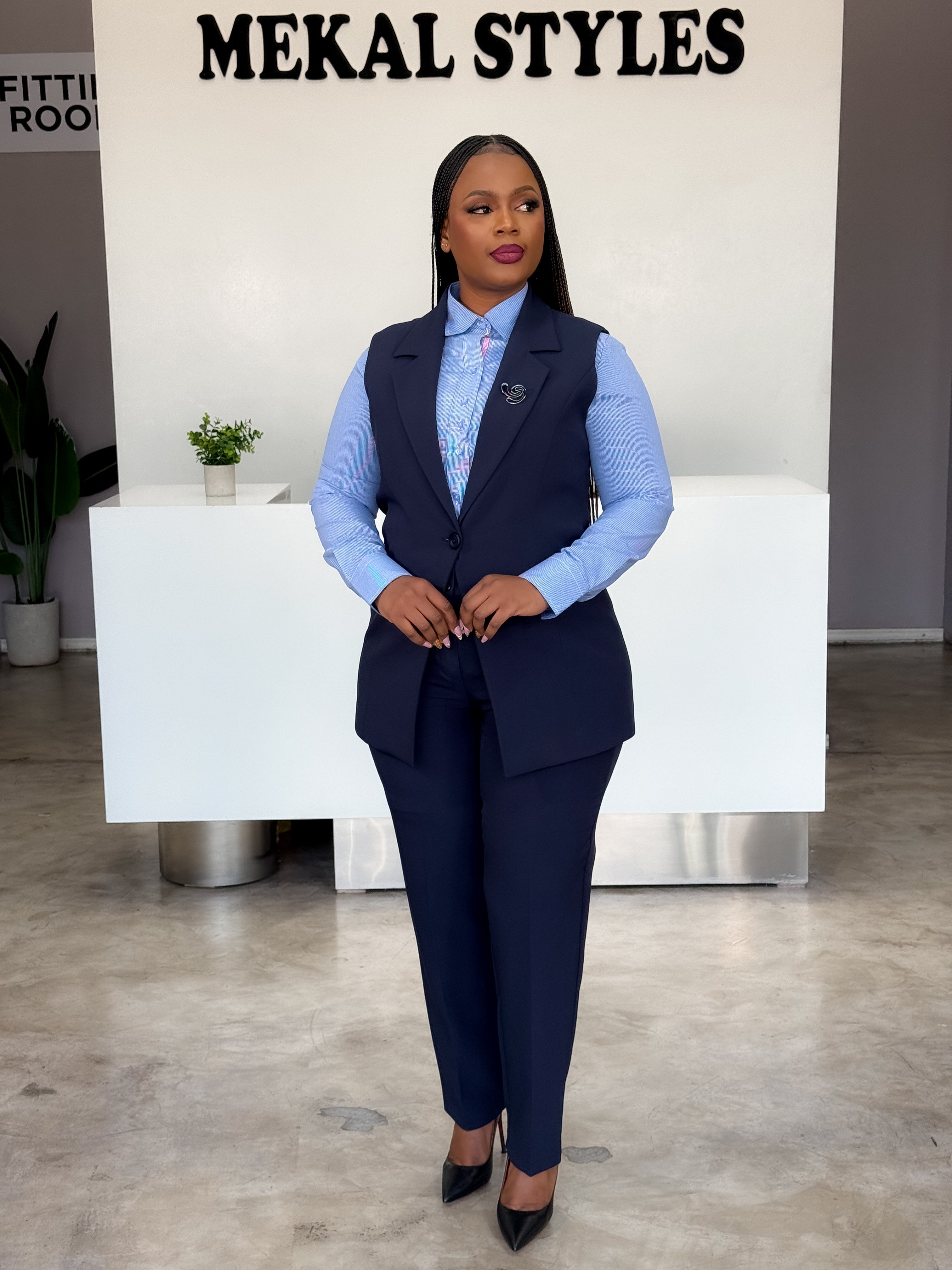 Navy Sleeveless Pant Suit